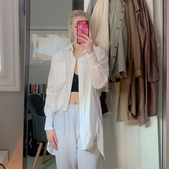 Forever 21 White Oversized Button-Up Shirt | Women’s Size S/P - Picture 4 of 5
